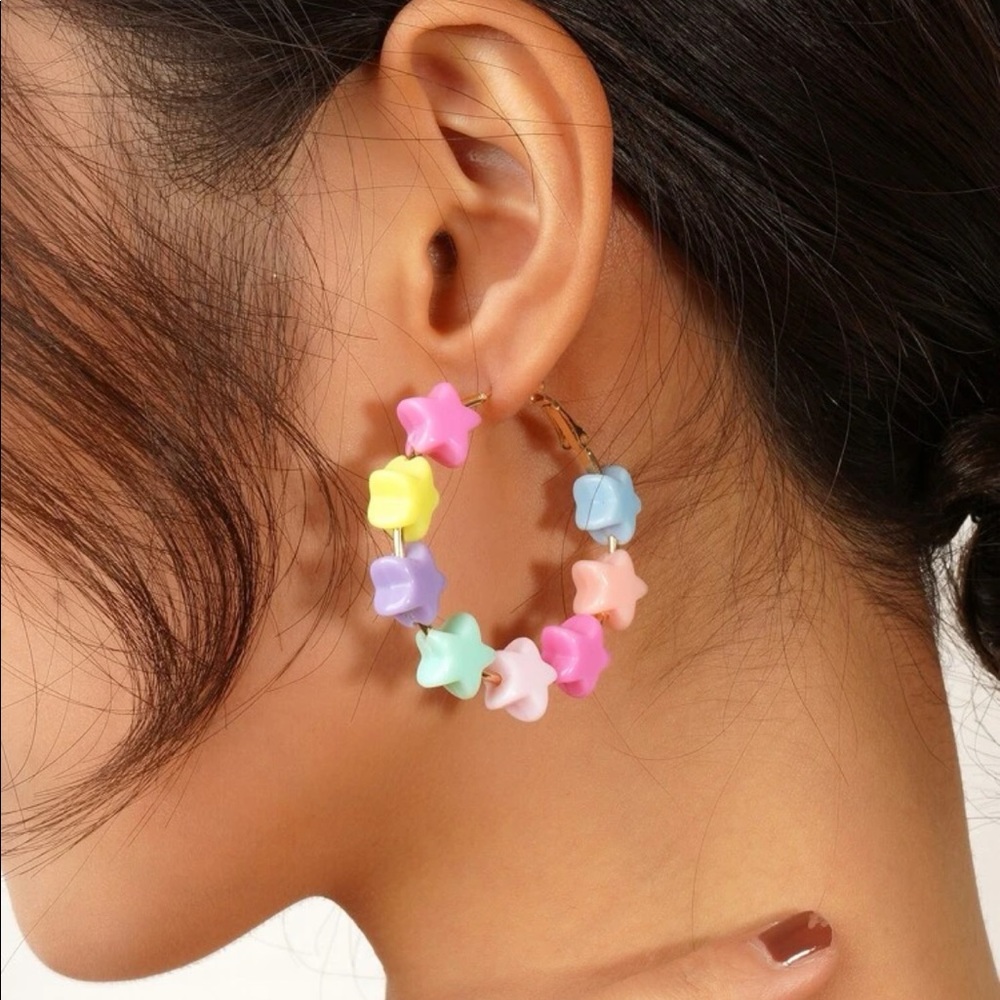 NWOT star decor hoop earrings